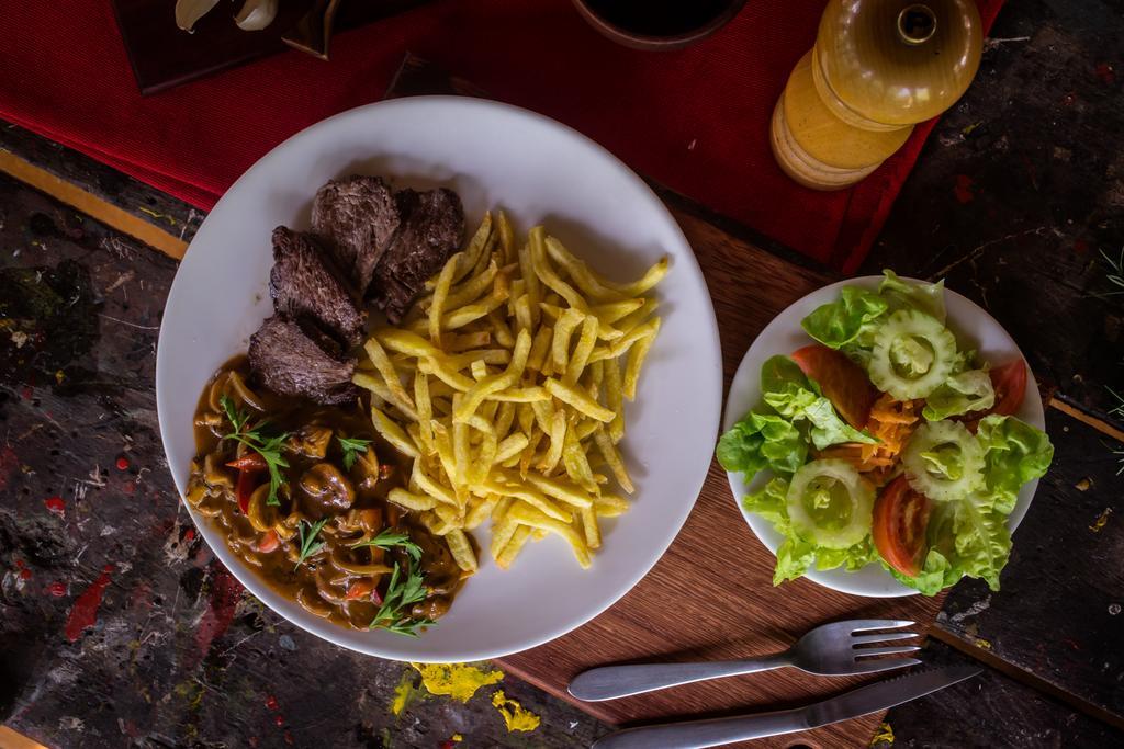Hosteria La Roulotte - ميندو المظهر الخارجي الصورة