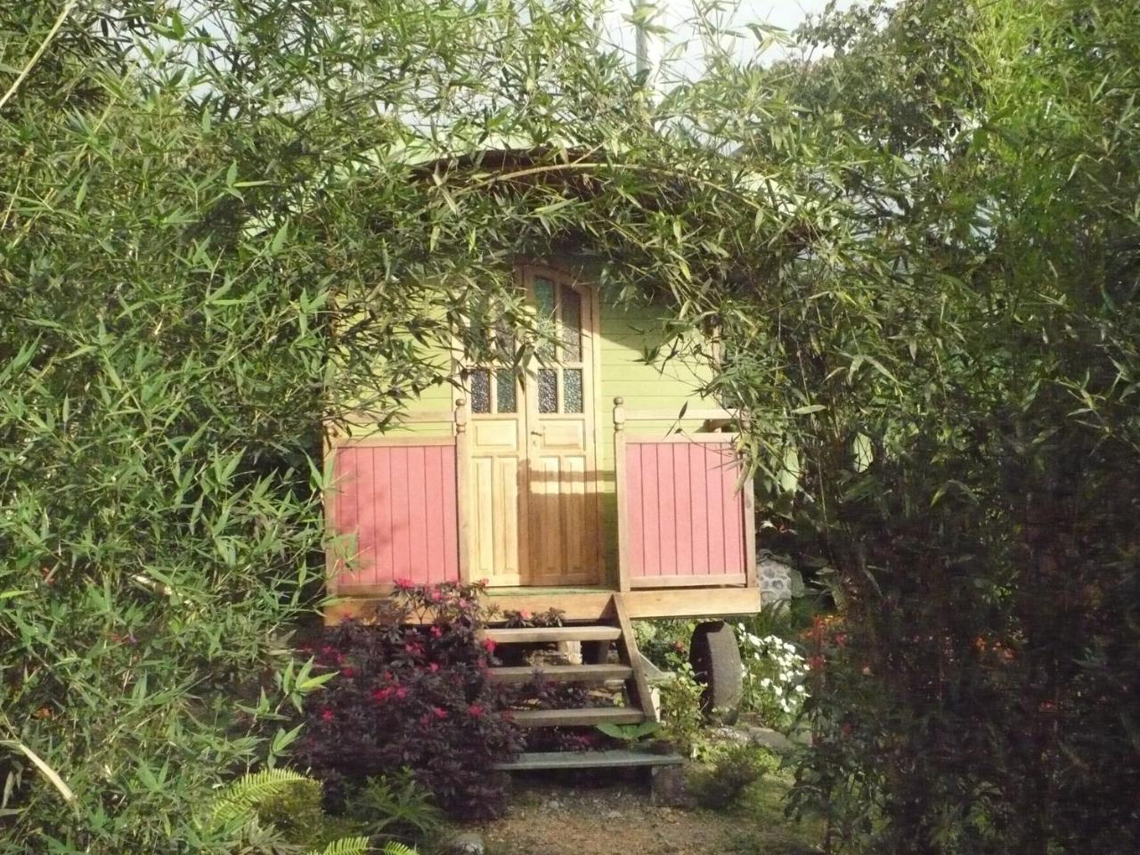 Hosteria La Roulotte - ميندو المظهر الخارجي الصورة
